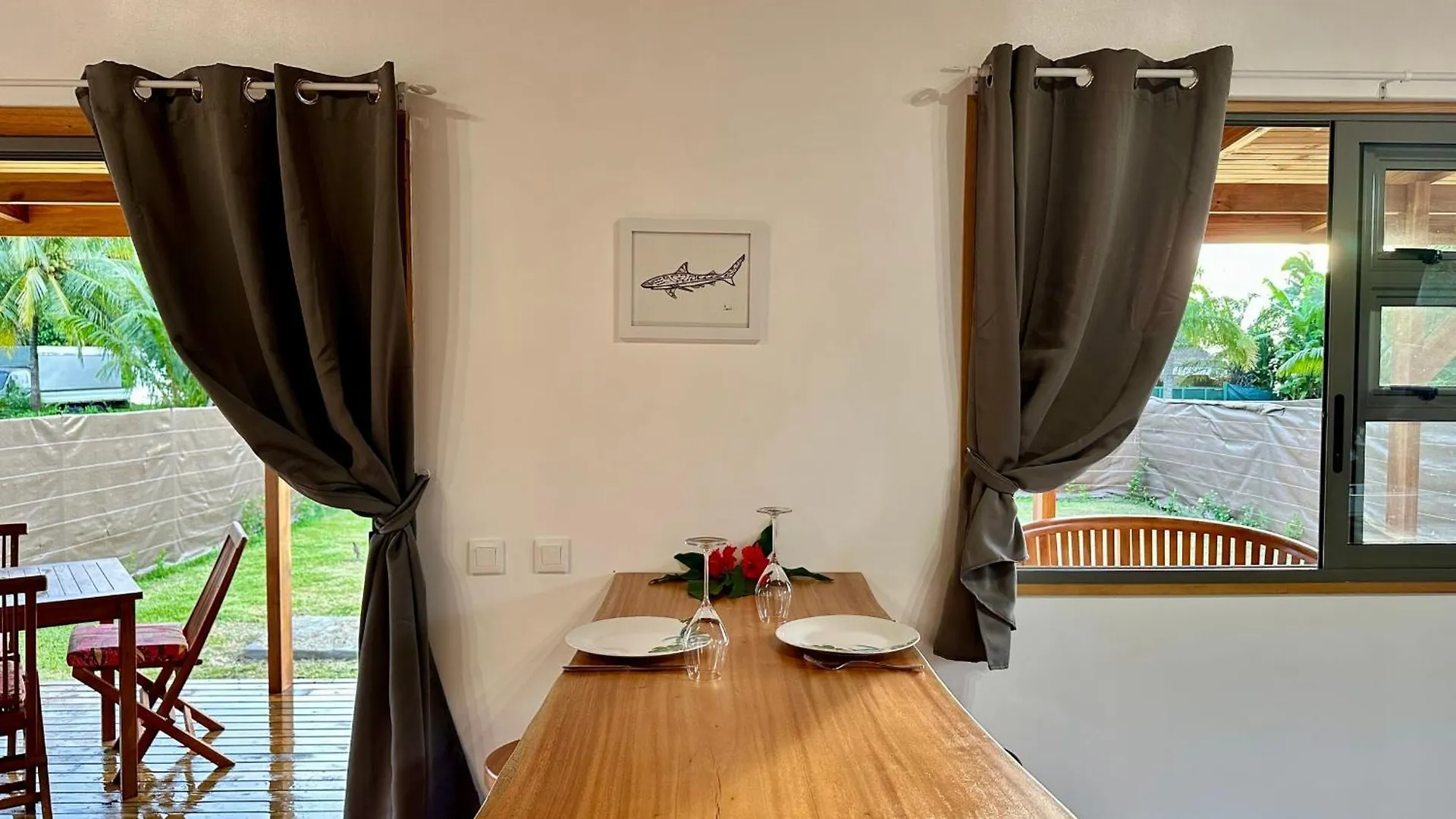 Haapiti Fare Tau Otaha - Comfy Cabin W Private Beach Access